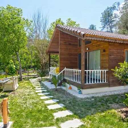 Yusalis Garden Chata Kemer