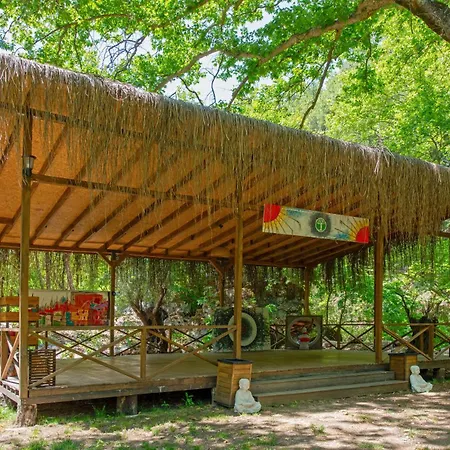 Chata Yusalis Garden Kemer